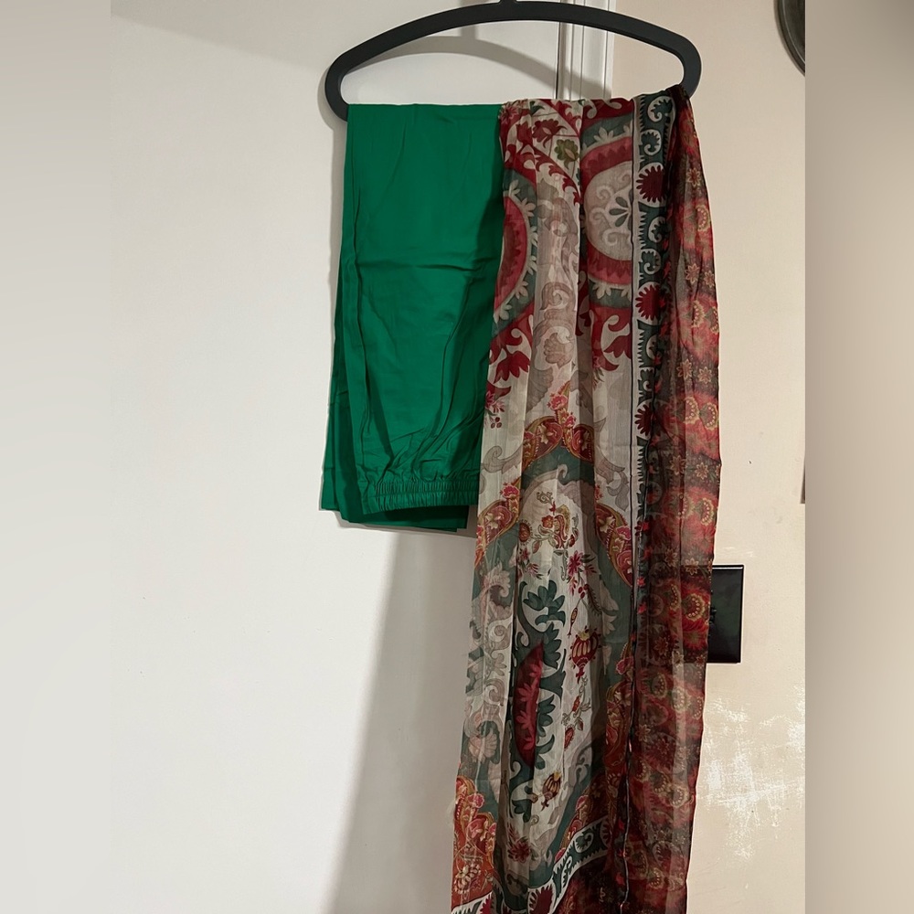 Pakistani designer Maria.B lawn dress NWT - Picture 6 of 7